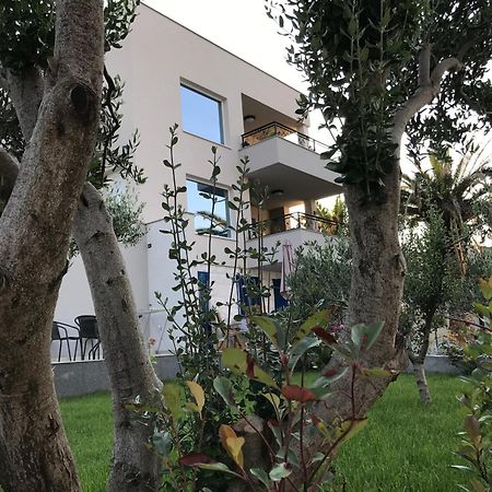 Villa La Bomboniera Slatine Bagian luar foto