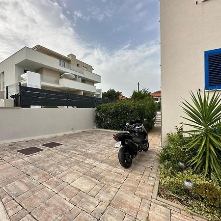 Villa La Bomboniera Slatine Bagian luar foto