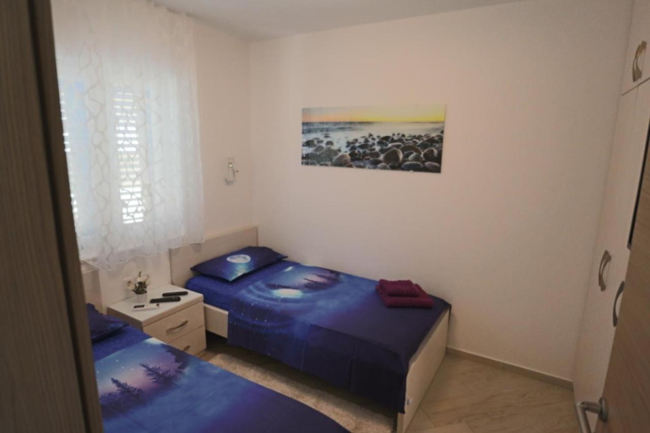Villa La Bomboniera Slatine Bagian luar foto