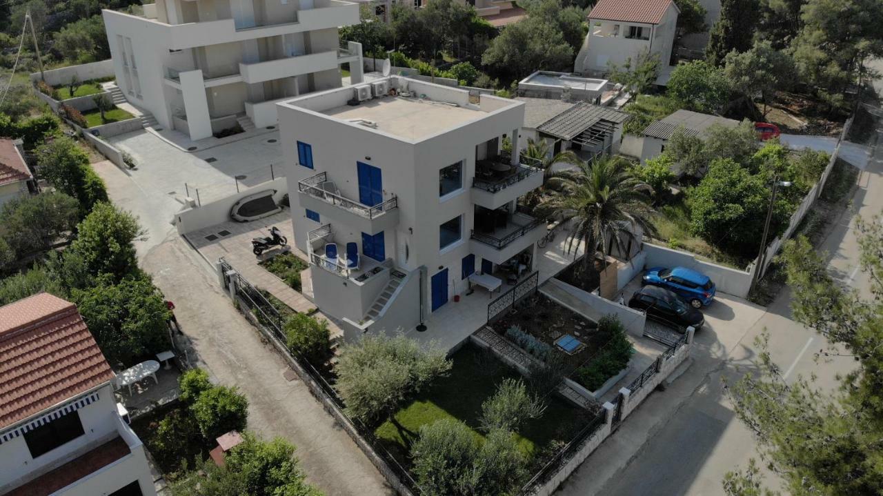 Villa La Bomboniera Slatine Bagian luar foto